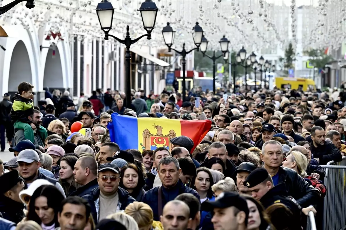 Moldova’da Cumhurbaşkanlığı Seçimleri Devam Ediyor